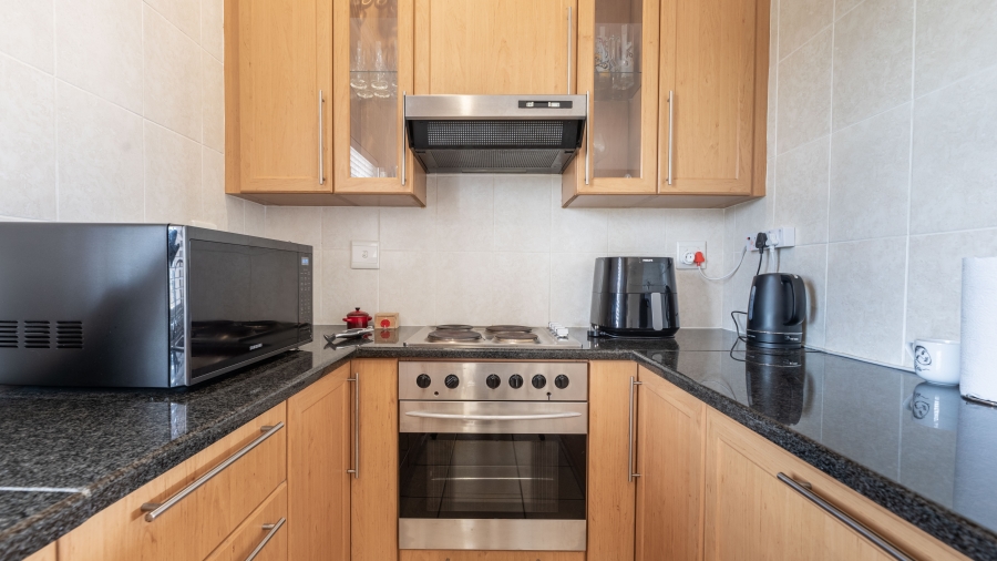 To Let 2 Bedroom Property for Rent in Big Bay Western Cape